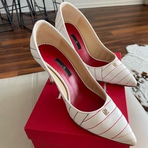 Carolina Herrera Pumps white with multicolor lines ❤️ Size 9-9.5 (39)
